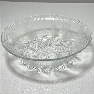 Vintage Elegant Clear Glass Bowl Floral Design